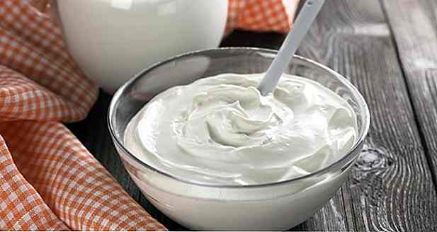 Cómo hacer un yogur griego casero - Receta y consejos