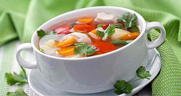 10 Rețete simple de supă de legume ușoare