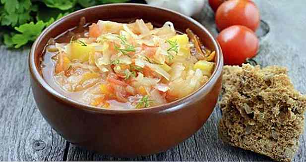 10 ricette di zuppa di cavolo leggero per la perdita di peso