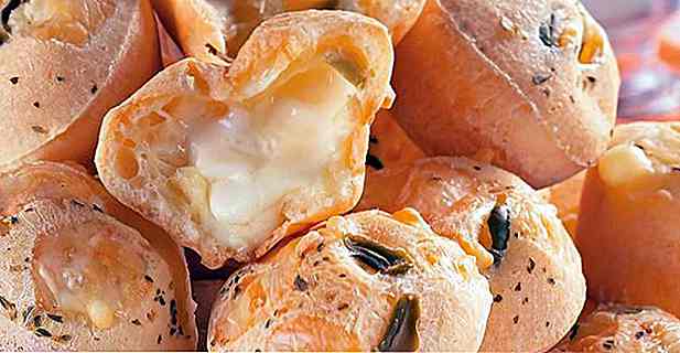 7 Rețete de pâine cu brânză ușor umplute