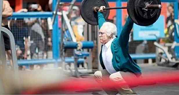 'Nonno' sorprende tutti sollevando fantastici pesi in Pegadinha