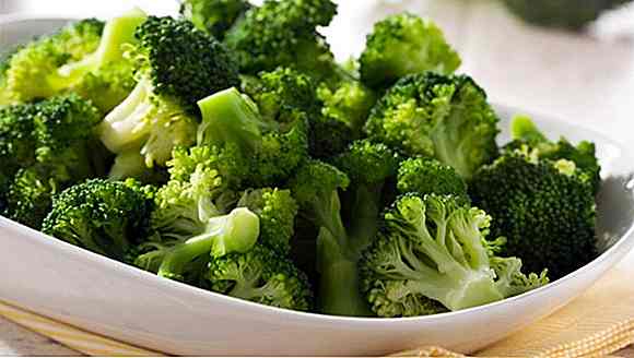 11 Vorteile von Brokkoli - serviert und Eigenschaften