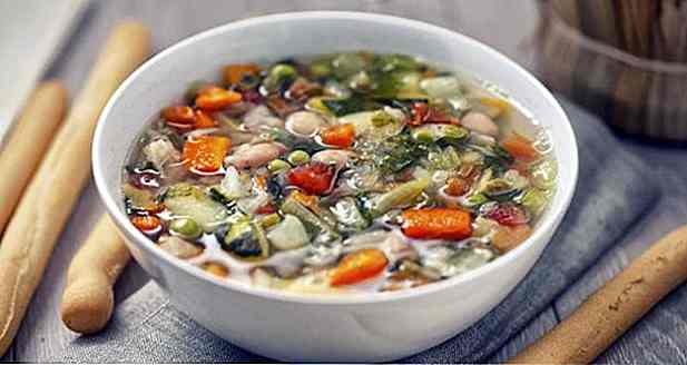 10 recettes de soupe à faible teneur en glucides